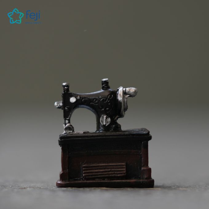 Miniature Sewing Machine